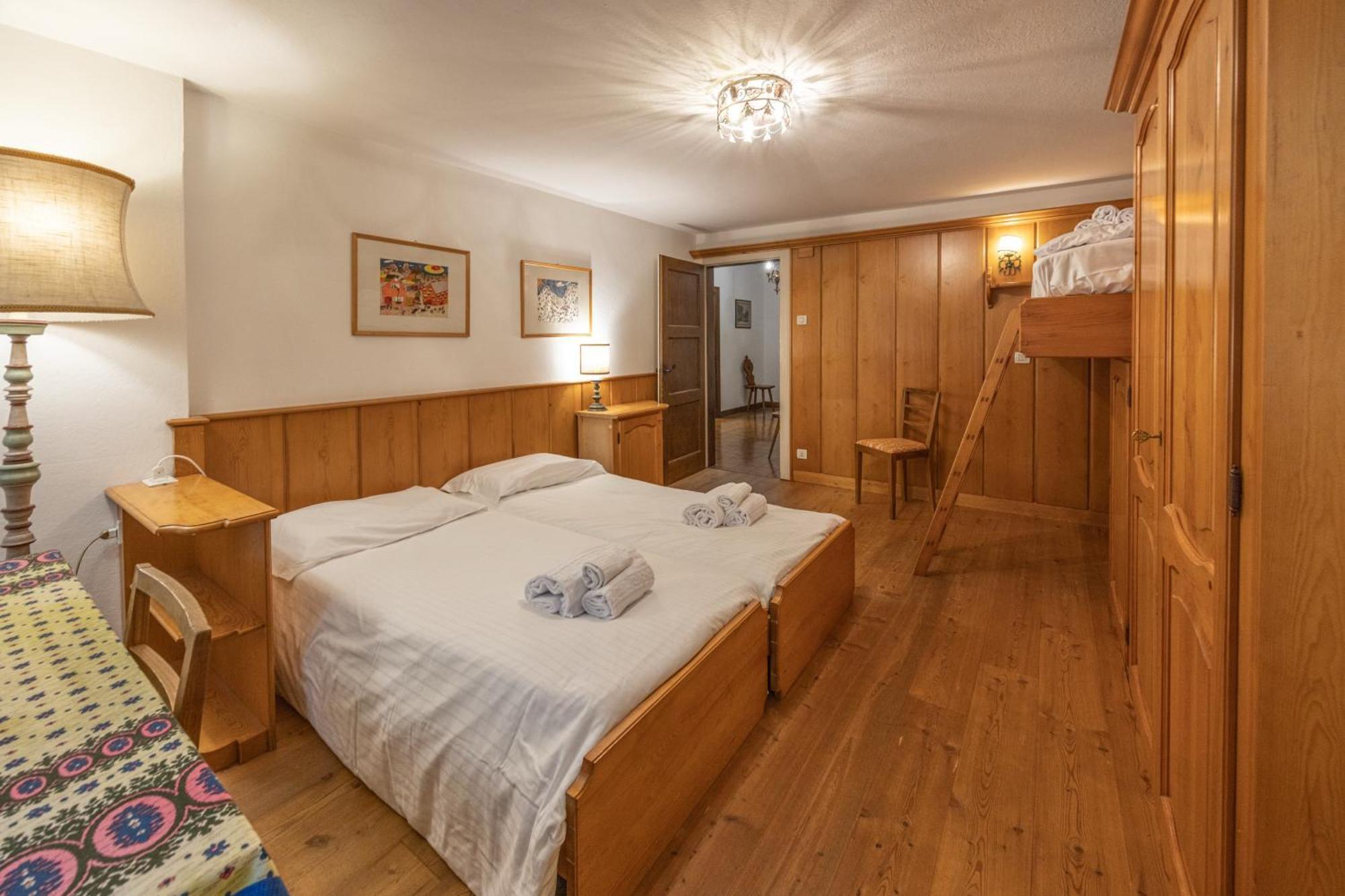 Casa Ca Dei Fiori A Due Passi Dal Centro Di Cortina Lägenhet Cortina dʼAmpezzo Exteriör bild
