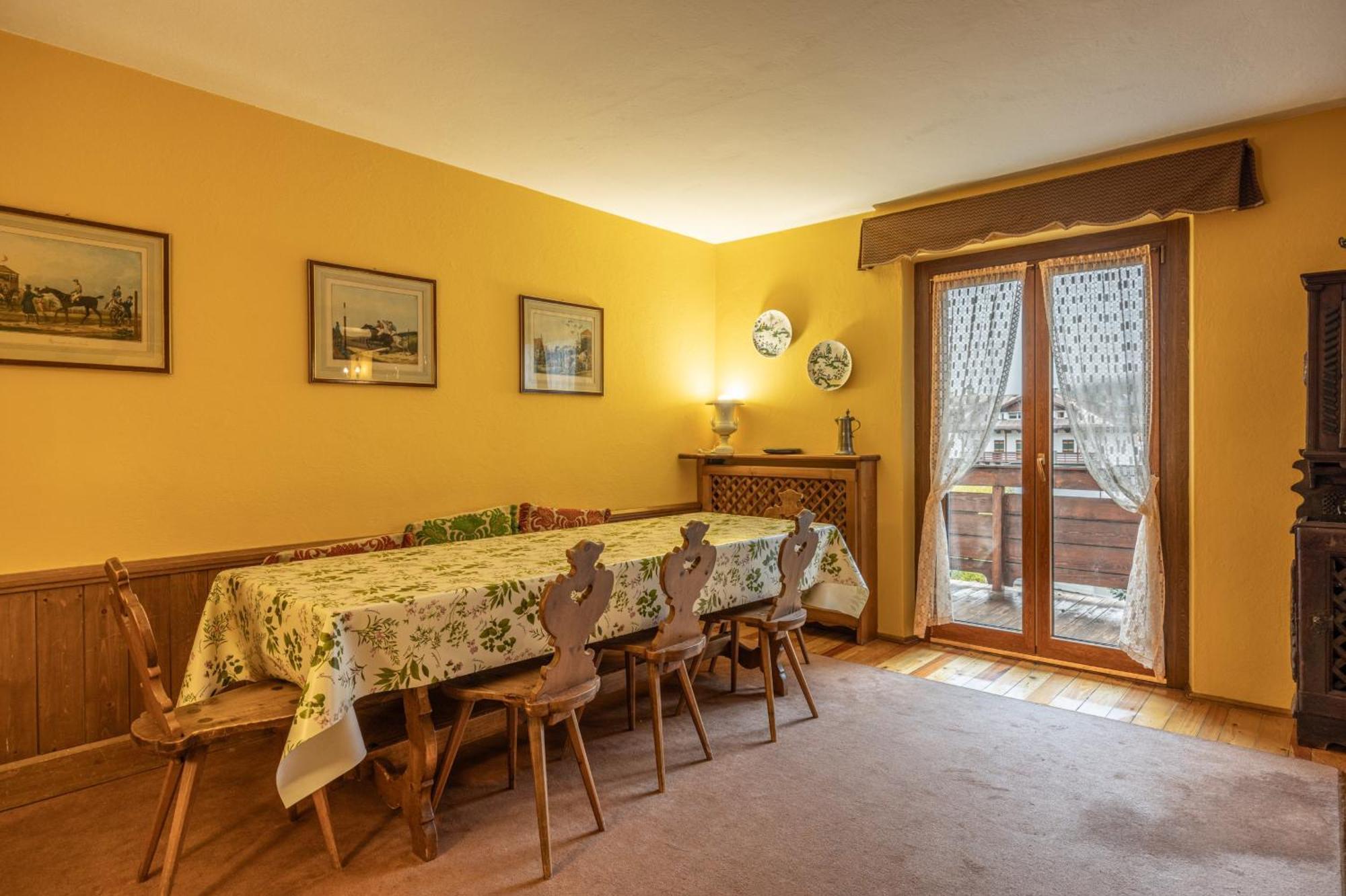 Casa Ca Dei Fiori A Due Passi Dal Centro Di Cortina Lägenhet Cortina dʼAmpezzo Exteriör bild